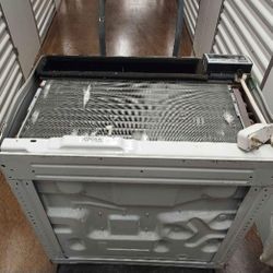 LG AC Unit Missing Cover LW1811ERY