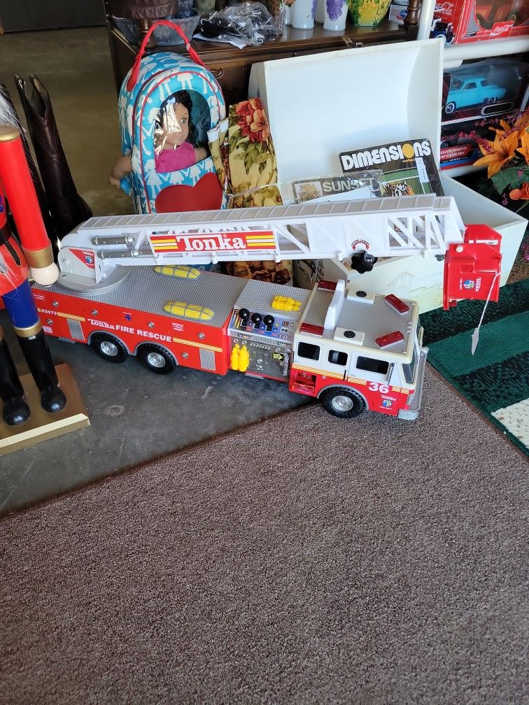 32 In Tonka Fire Truck