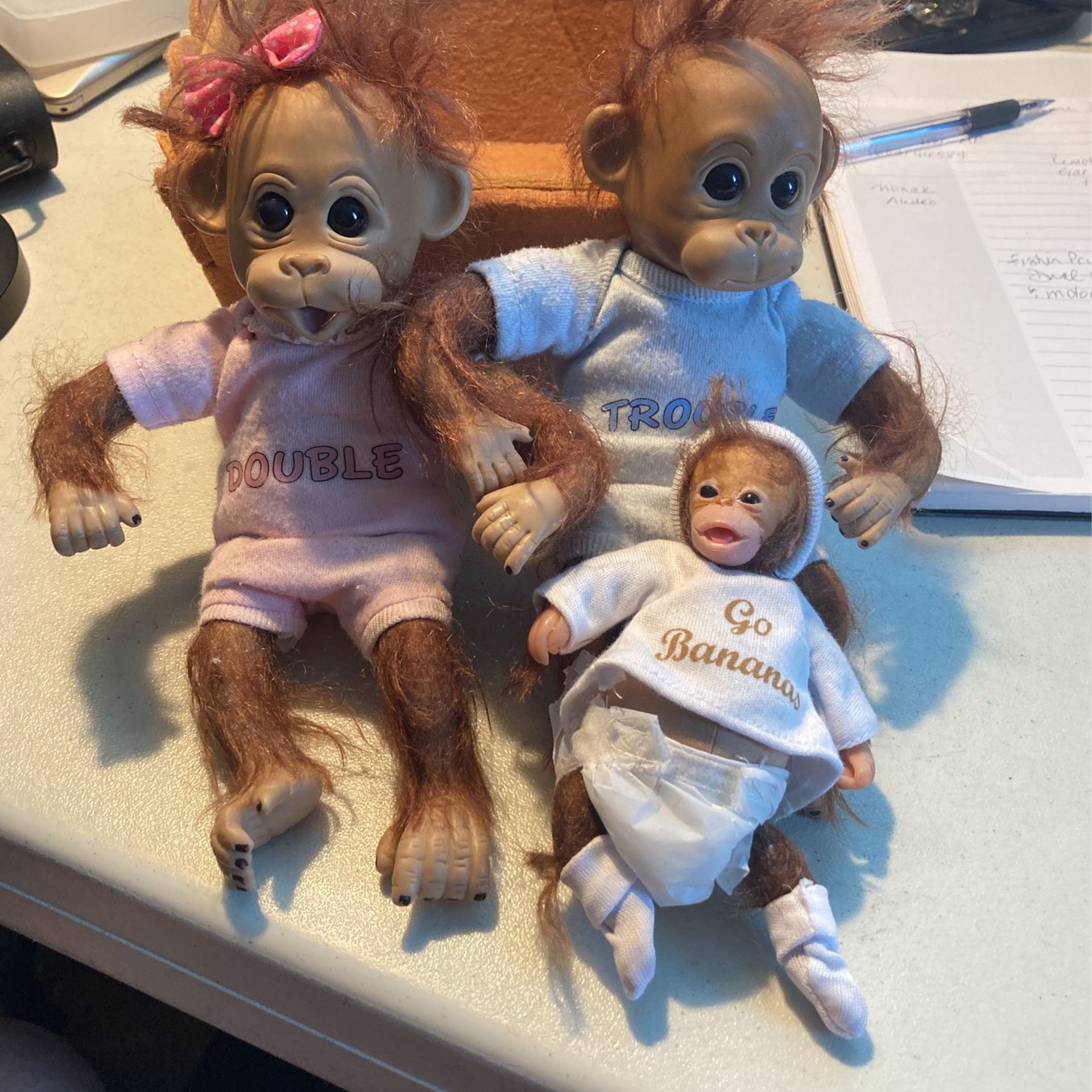 The Ashton-Drake Galleries Monkey Twins 9” & ASHTON DRAKE DARLENE AUSTIN HEAVENLY HANDFULS LI'L MONKEY HUGS GO BANANAS DOLL