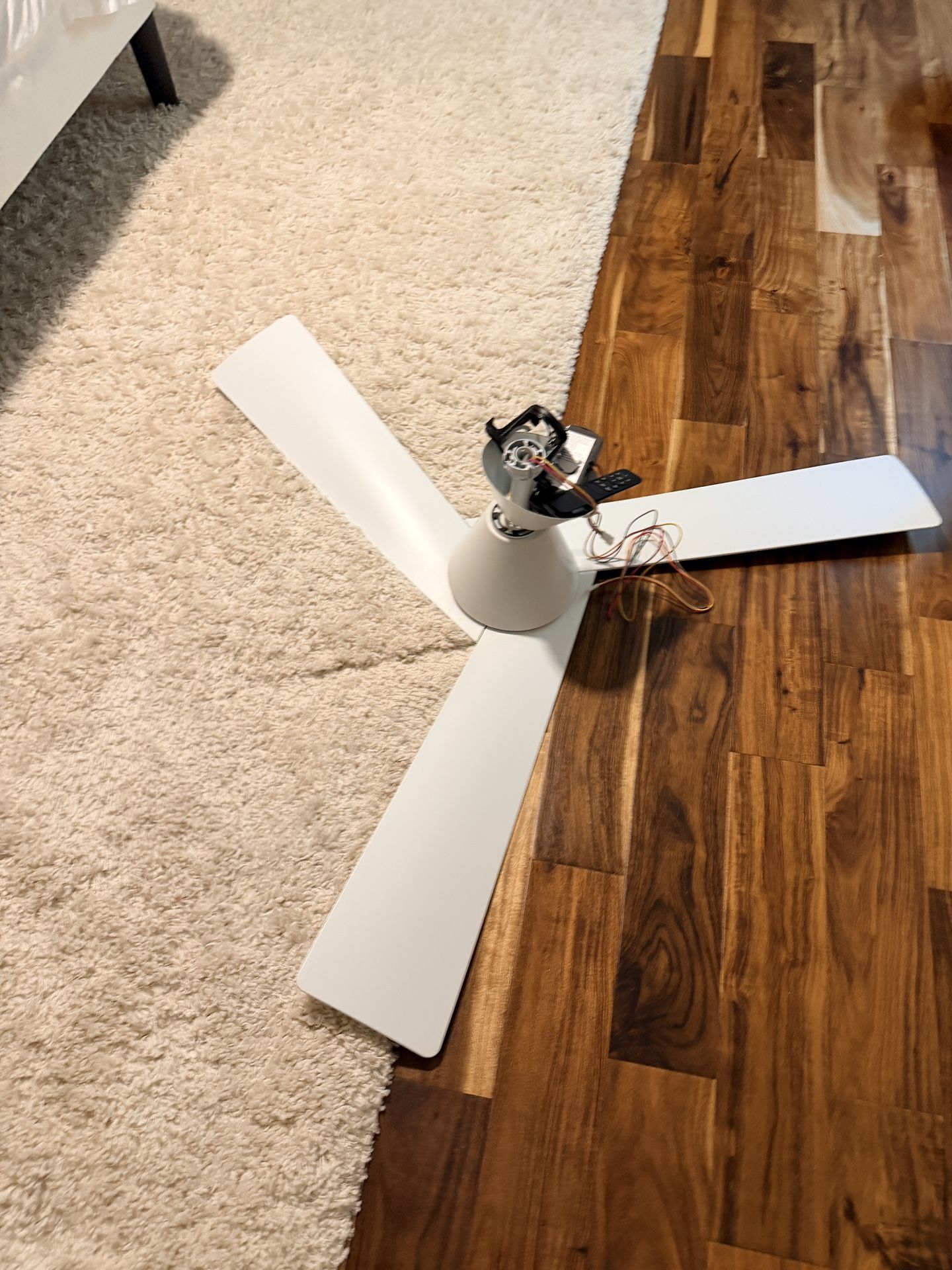 52" White Contemporary Ceiling Fan