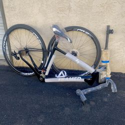 New Carbon Endurance Road Bike Rolling Frame + Additional Parts