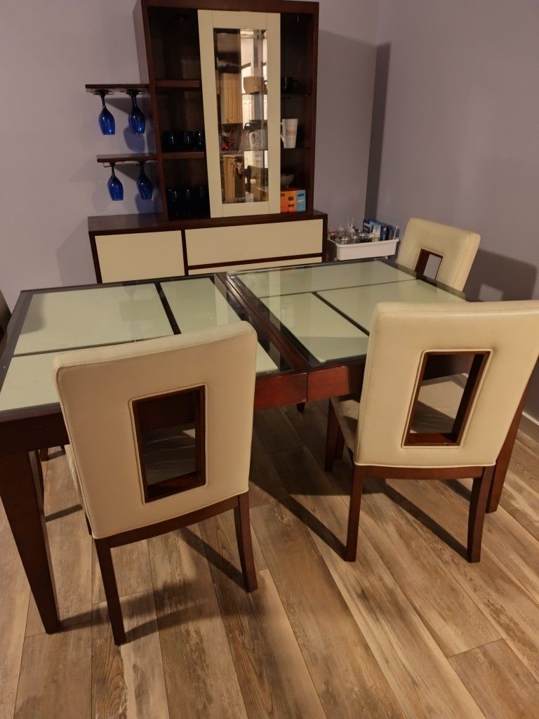 ESTATE SALE! 4BR HOUSE OF FURNITURE FOR SALE!