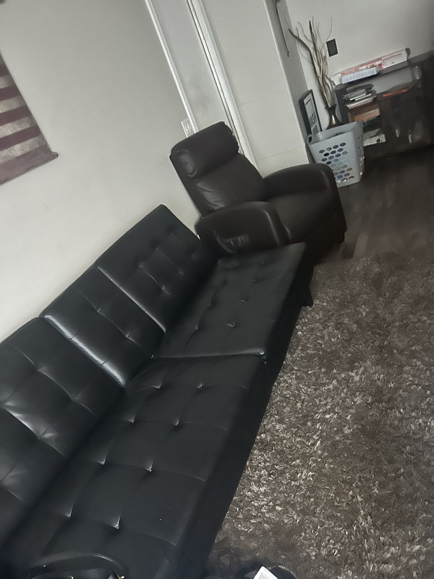 futon and recliner like new