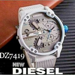 DIESEL Mr. Daddy 2.0 Chronograph White and Gray Leather

