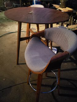 Nice modern chairs and table