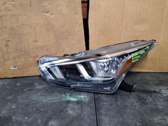 2020-2021-2022-2023-2024 NISSAN VERSA LEFT SIDE HEADLIGHT OEM USED #11892