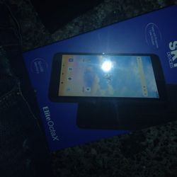 Tablet Sky With Service