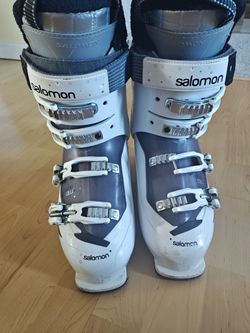 Ladies Salomon Ski Boots