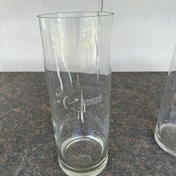 Wedding centerpiece - Round Cylinder Glass Vase