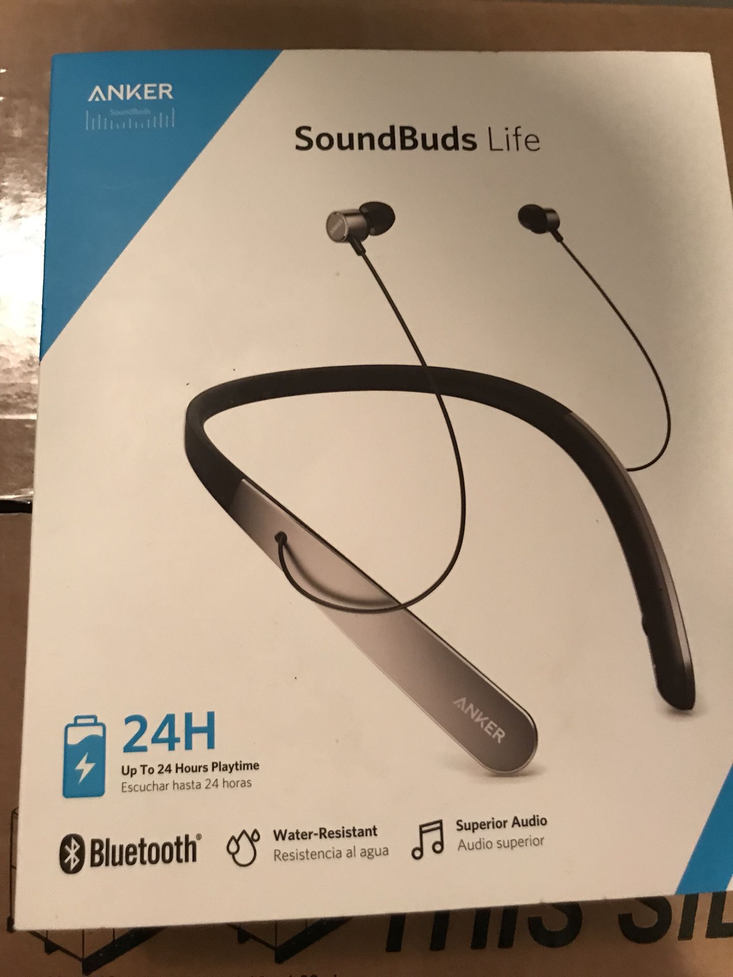 Bluetooth soundbuds life by Anker