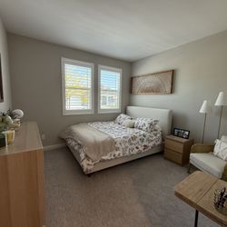 Bedroom Furniture Set
