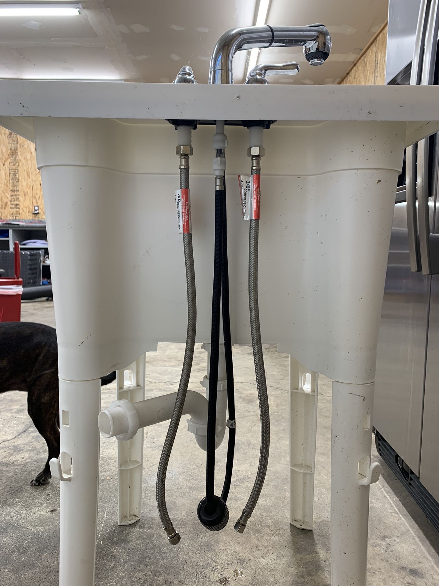 Utility Sink BARELY USED! for Sale in Enumclaw, WA OfferUp