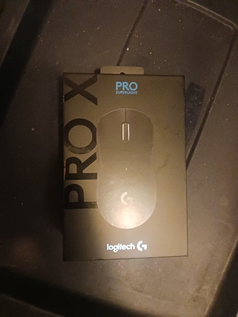 Logitech pro x superlight wireless mouse