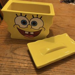 SpongeBob Cartoon Character Theme All Ceramic Cookie Jar. Decent Weight With Top All Together 10 1/4” L