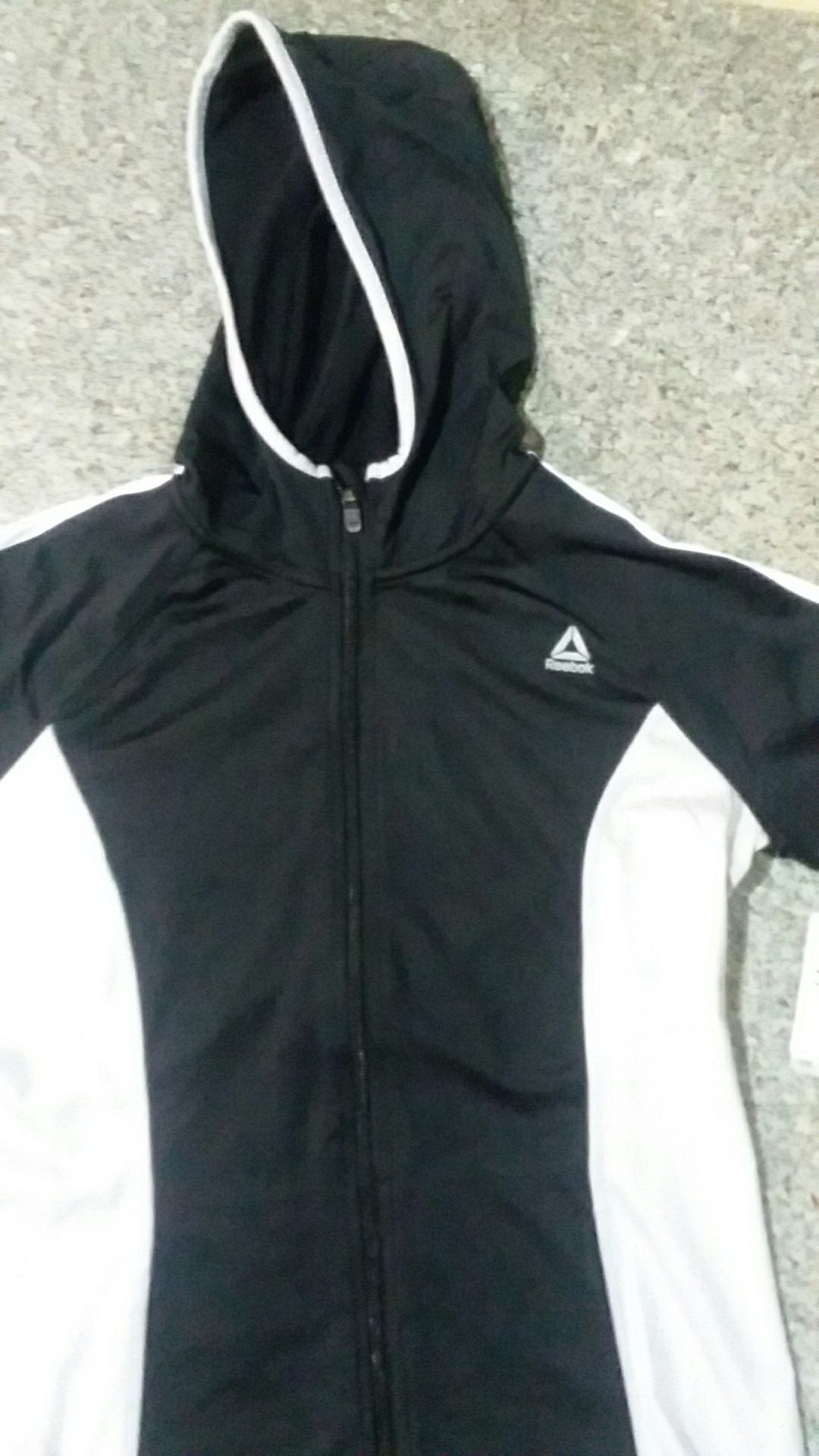 BRAND NEW Medium Reebok slim modern training jacket