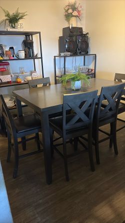Dinning table