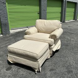 Lounge Chair And Half Ottoman 