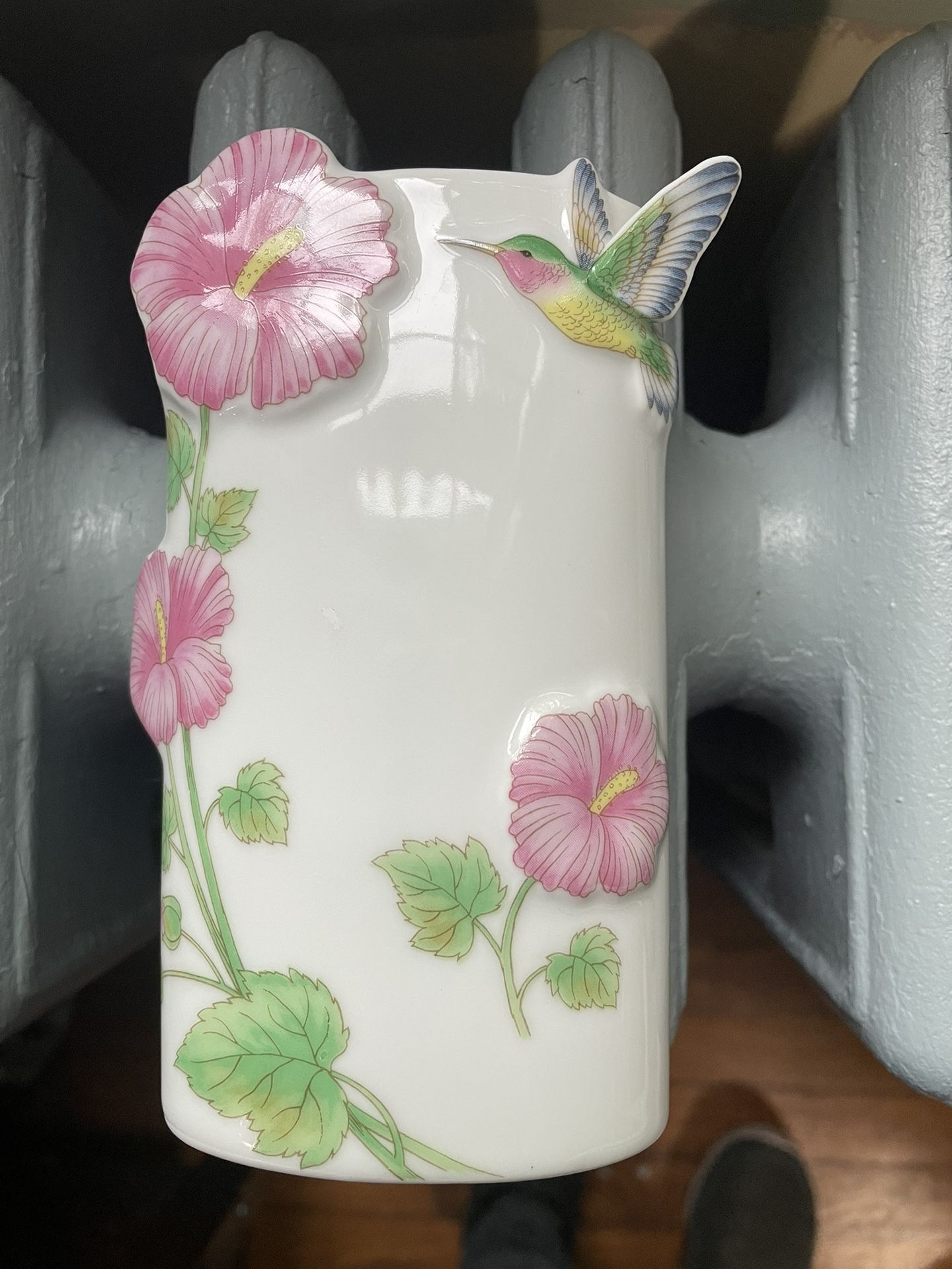 Takahashi Cloisonné bud Vase 5.5” Humming Bird San Francisco.