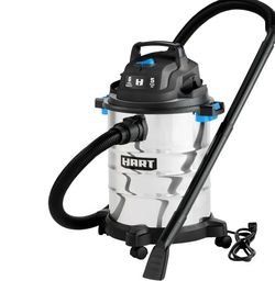 Hart 6 Gallon 5hp Stainless Steel Wet/dry Vac With Car Cleaning Kit