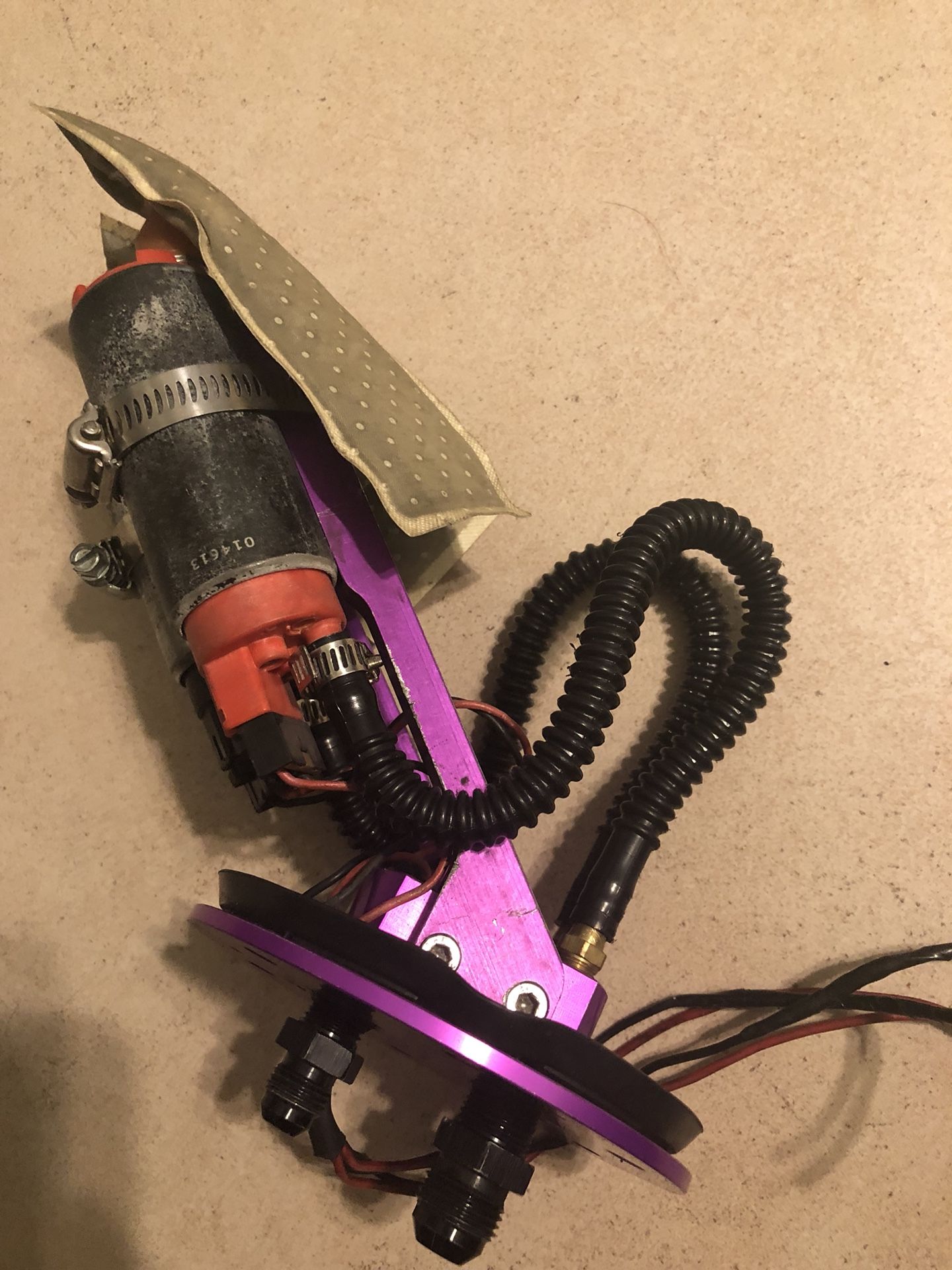 92-00 Honda Civic 94-00 Acura Integra Dual fuel pump hanger with AEM pumps