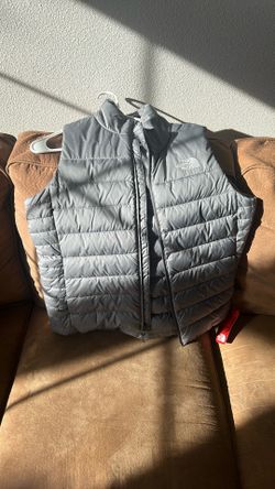 North Face Women’s Down Vest – Size Large (NEW)