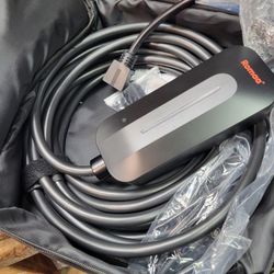 ELECTRIC VEHICLE CHARGER