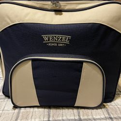 Wenzel Blue Tan Picnic Tote Bag With Plates Cups Etc 