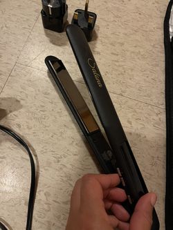 Salon Hair Straightener (With pouch and converters)  Thumbnail