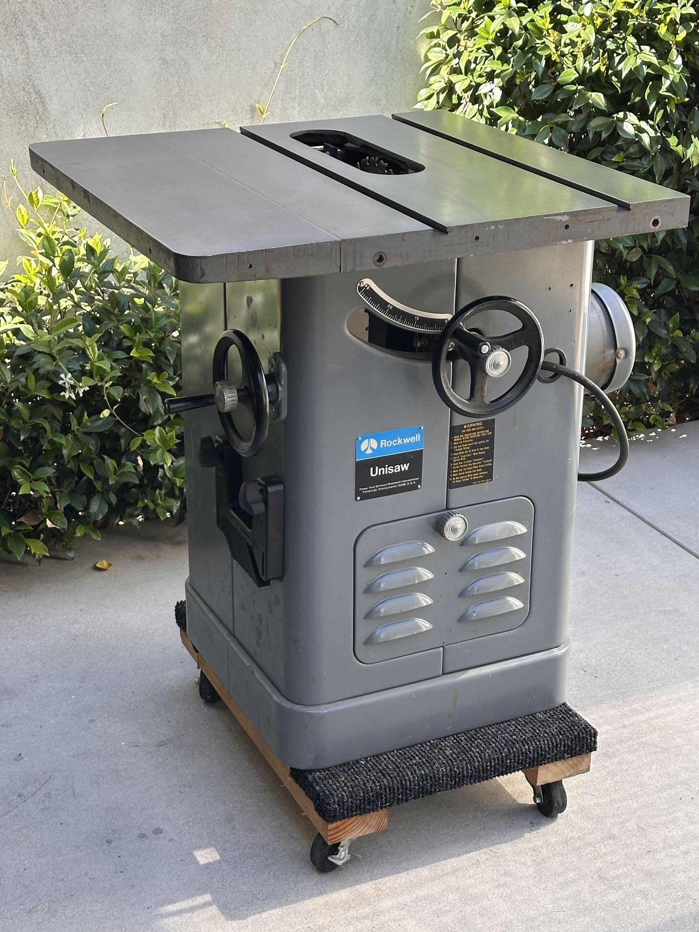 Delta Rockwell 10” Unisaw - Excellent