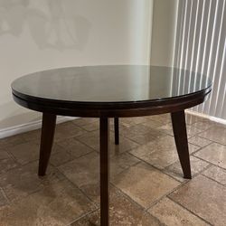 Round Table 48 Inches 