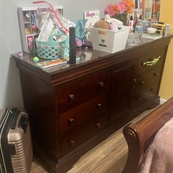 Queen Bedroom Set 