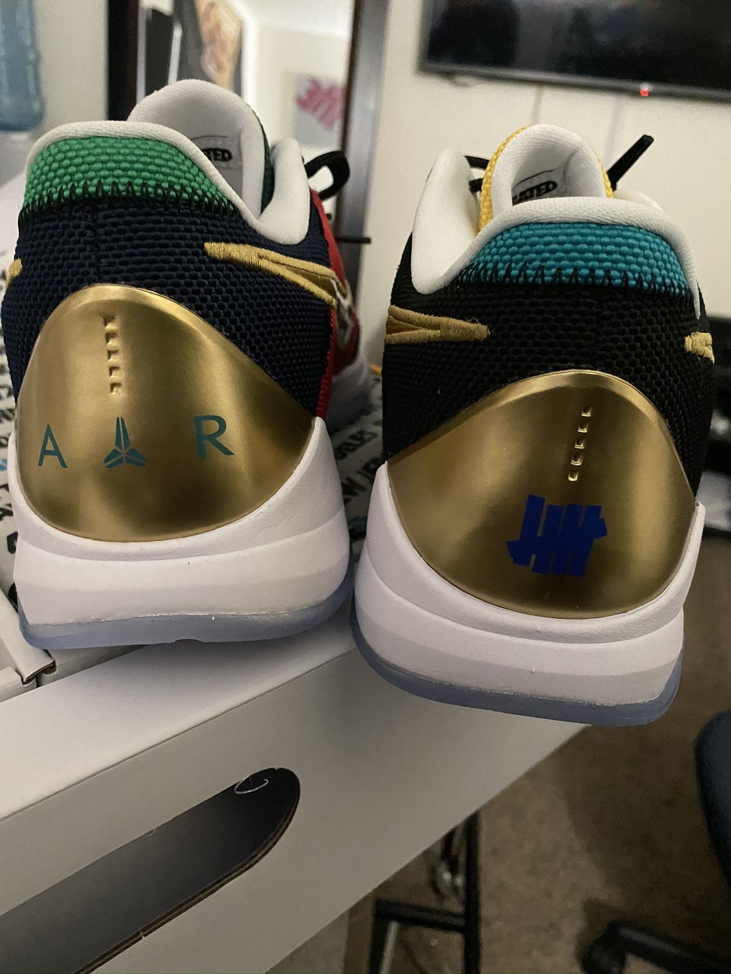 Nike Kobe Undefeated Pack