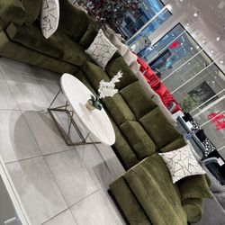 Gorgeous “U” Shape Sectional 🎨 Customizable 