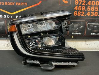 FORD EXPEDITION 2025-2026 RH HEADLIGHT OEM
