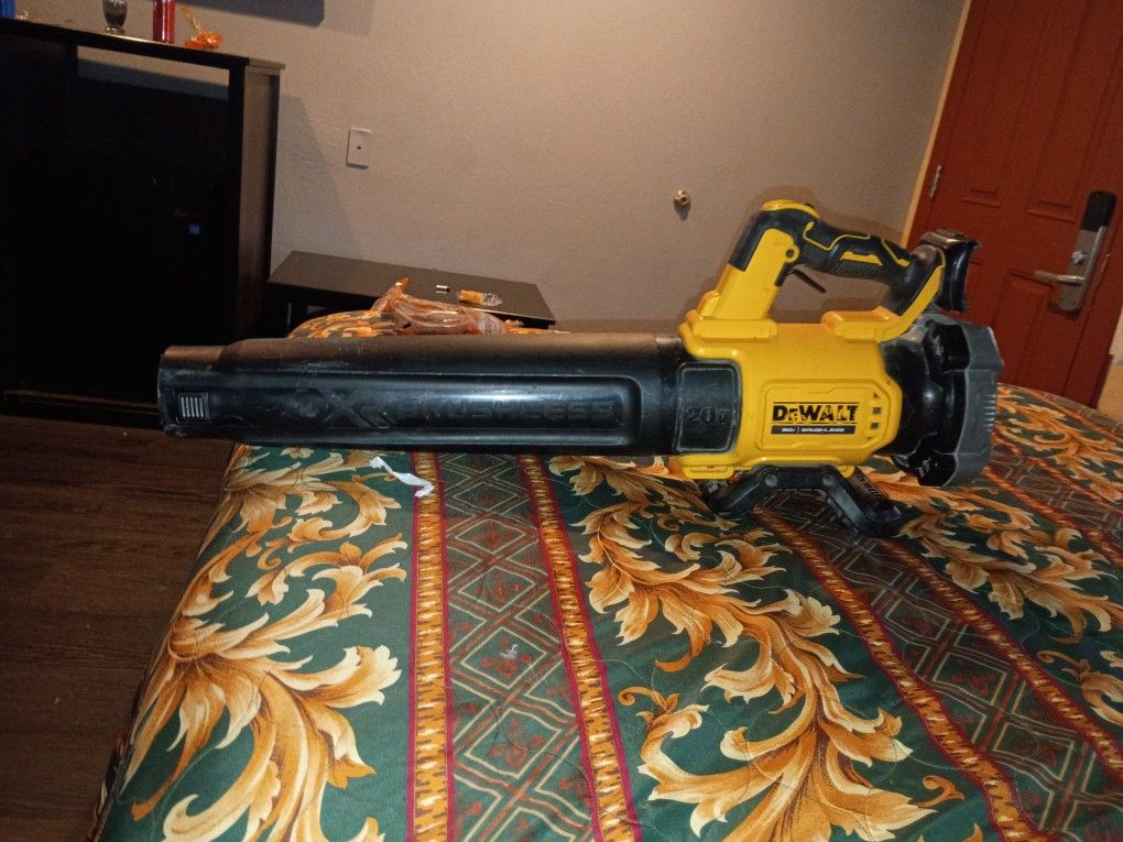 DeWalt 20v Brushless Blower