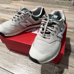 New Balance 574 Green V2 sand Shoes men’s Size 11 with original box