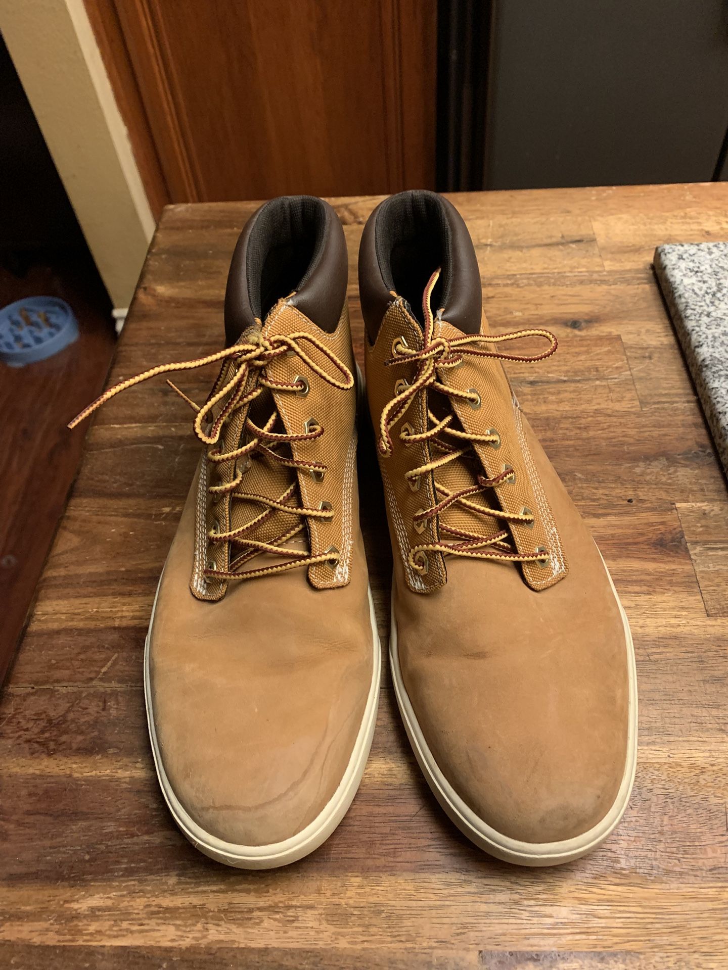 Men’s casual timberland boots size 9