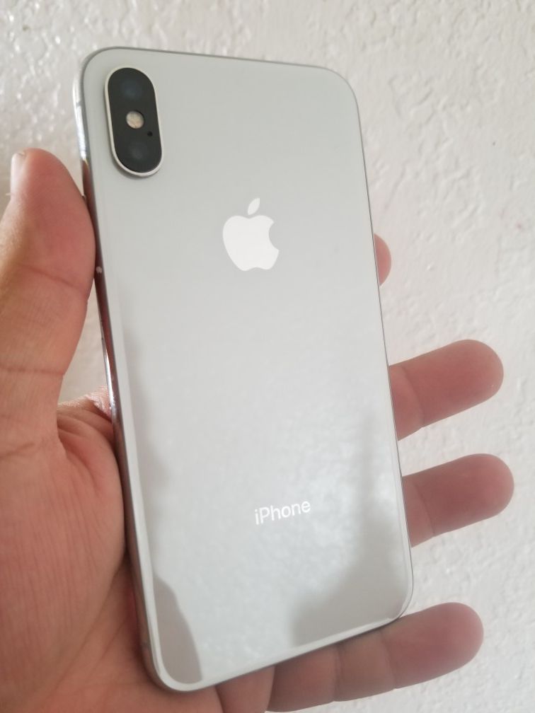 iPhone x 256gb silver unlocked