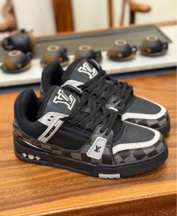 LV designer shoe