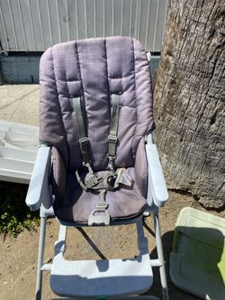 Free Curbside Hight Chair
