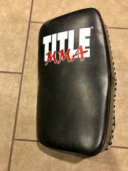Title MMA Thai Pad