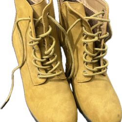 Brown Boots 