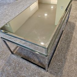 Mirrored Coffee table excellent condition