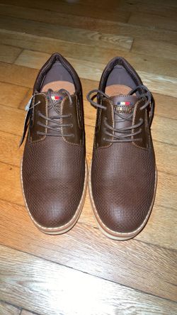 Tommy Hilfiger Size 7