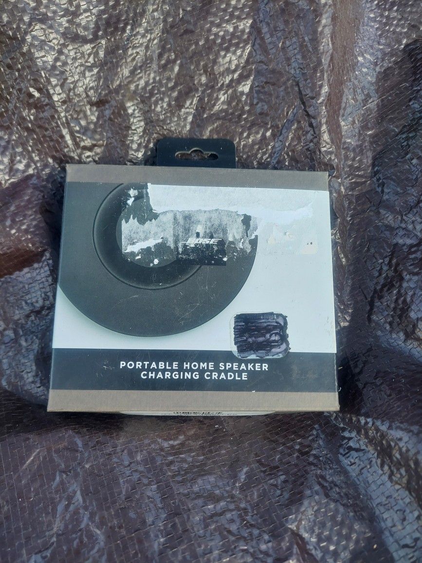 Bose Portable Home Speaker Charging Cradle, Black