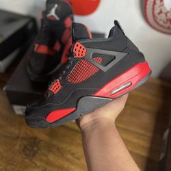 Red Thunder 4s