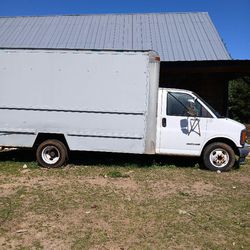 98 Gmc Box Truck For Parts 