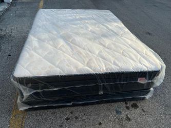 NEW MATTRESS QUEEN SIZE PILLOW TOP WITH BOX SPRING