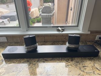 LG Soundbar Set – Soundbar + 2 Speakers