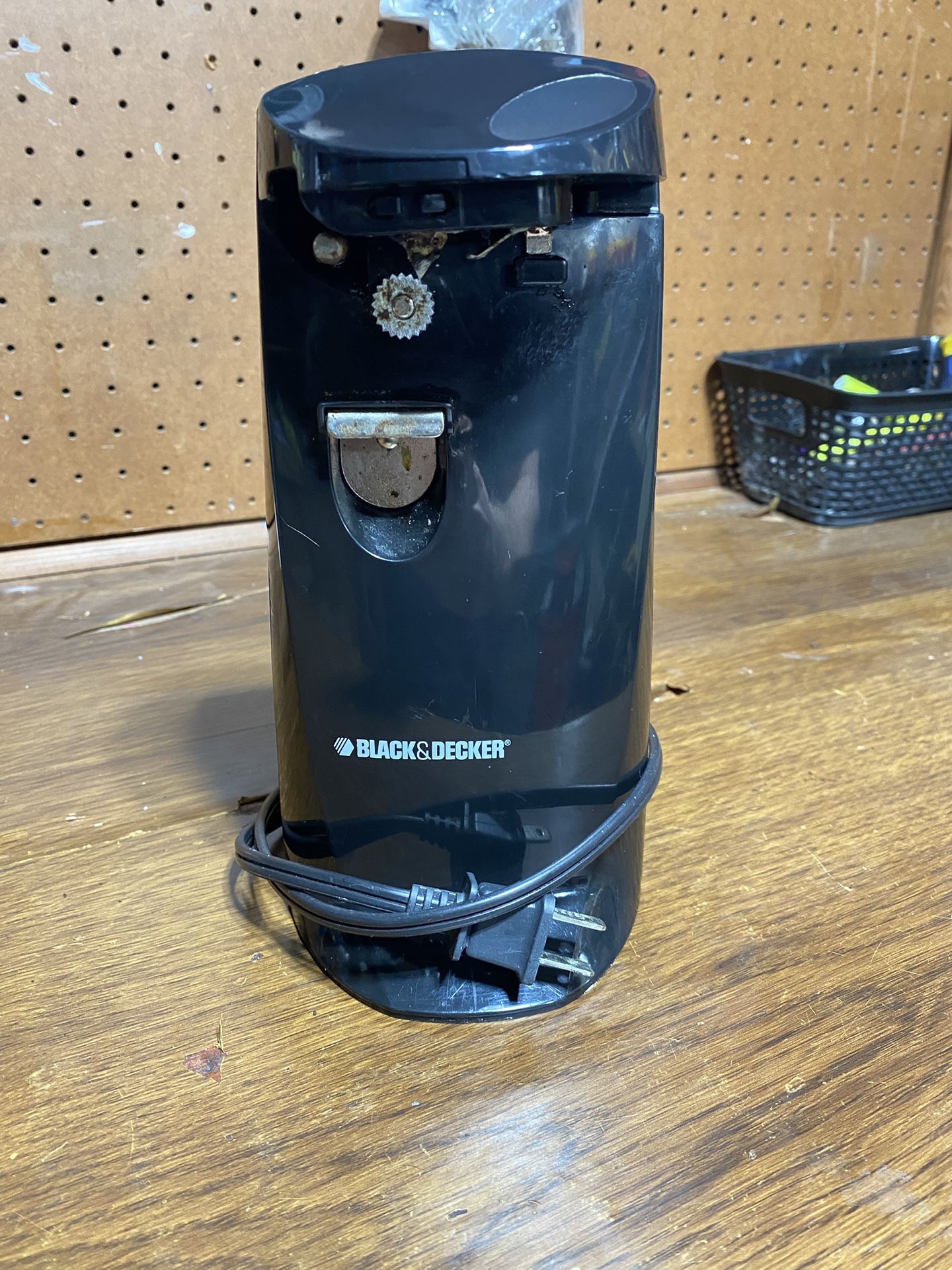 Black+Decker Electric Can Opener – Model EC475B